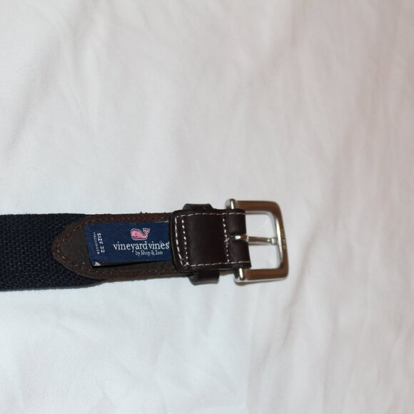 Vineyard Vines Clover  Belt - Picture 4 of 4